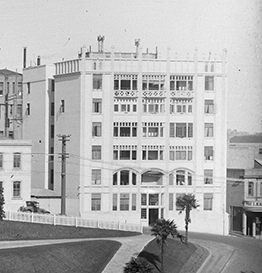 Shortland Flats from the street in 1927